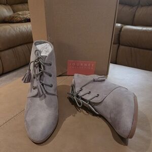 Journee Collection Women's Taupe Ankle Booties